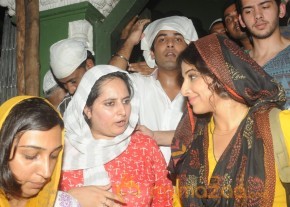 Actress Vidya Balan Latest Photo Gallery photo 27