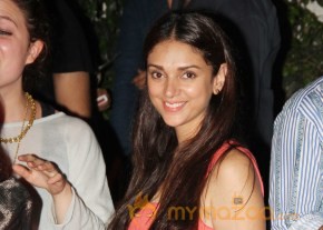 Aditi Rao & Arunoday Snapped At Olive Bar   photo 8