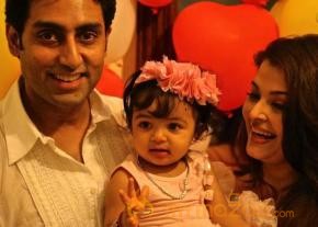 Aiswarya rai-Aradhya Bachan first bithday photos photo 10