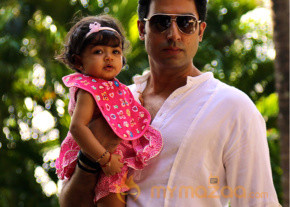 Aiswarya rai-Aradhya Bachan first bithday photos photo 4