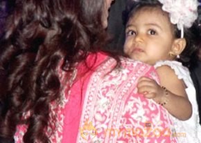 Aiswarya rai-Aradhya Bachan first bithday photos photo 8