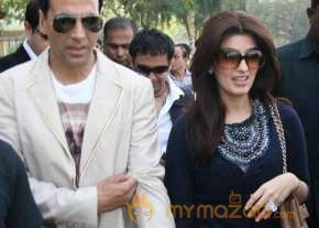Akshay Kumar and Twinkle Khanna at Mid-Day race  photo 8