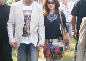 Akshay Kumar and Twinkle Khanna at Mid-Day race  photo 7