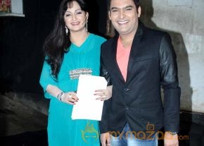 Akshay-Sonakshi-Imran On The Sets Of Comedy Nights photo 17
