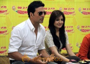 Akshay &amp; Anushka Sharma Launched Patiala House music photo 5