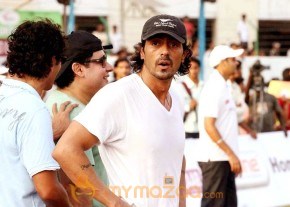 Akshay, Deepika at Housefull Cricket Match photo 5