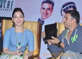 Akshay,Tamanna Promotes Entertainment Movie Photos photo 86