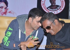 Akshay,Tamanna Promotes Entertainment Movie Photos photo 38