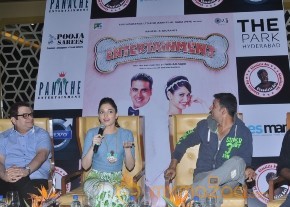 Akshay,Tamanna Promotes Entertainment Movie Photos photo 6