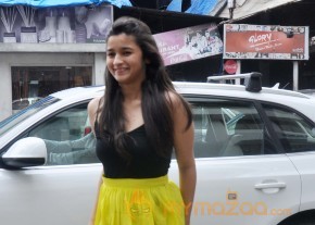 Alia Bhatt Launch Art Exhibition SPLASSH  photo 2