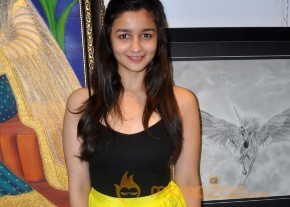 Alia Bhatt Launch Art Exhibition SPLASSH  photo 4