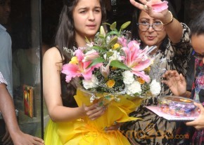 Alia Bhatt Launch Art Exhibition SPLASSH  photo 10