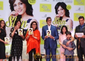 Amita Bachan At Dr Jaishree Sharad Skin Talks Book Launch Photos Gallery photo 43
