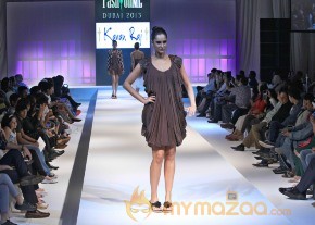 Anjana Sukhani Ramp Walk at Fashion Me 2013 Finale  photo 15