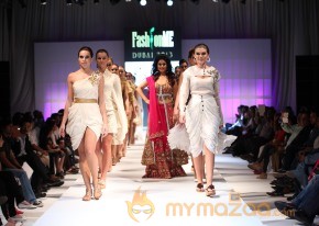 Anjana Sukhani Ramp Walk at Fashion Me 2013 Finale  photo 22