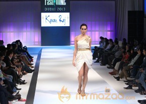 Anjana Sukhani Ramp Walk at Fashion Me 2013 Finale  photo 26