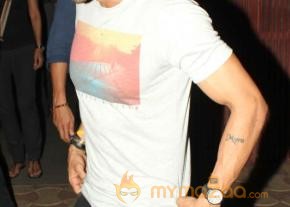Arjun Rampal and Mehar Rampal Snapped at PVR  photo 13