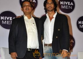 Arjun Rampal Launch Nivea Men New Skin Care   photo 22