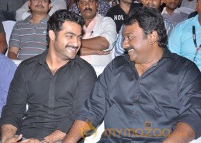 Baadshah Hexa Platinum Disc Photos photo 8