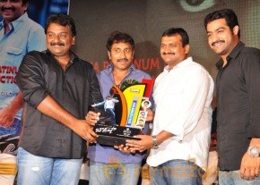 Baadshah Hexa Platinum Disc Photos photo 13