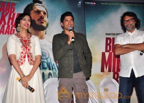 Bhaag Milkha Bhaag Movie Trailer & Music Launch   photo 2