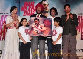 Bhaag Milkha Bhaag Movie Trailer & Music Launch   photo 24