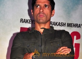 Bhaag Milkha Bhaag Movie Trailer & Music Launch   photo 28