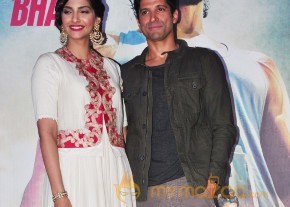 Bhaag Milkha Bhaag Movie Trailer & Music Launch   photo 44