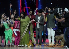 Bhaag Milkha Bhaag Promotion At India's Dancing Superstars  photo 6