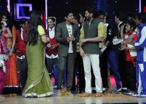 Bhaag Milkha Bhaag Promotion At India's Dancing Superstars  photo 2