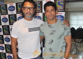 Bhaag Milkha Bhaag Promotion On sets of IIJ  photo 18