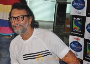 Bhaag Milkha Bhaag Promotion On sets of IIJ  photo 15