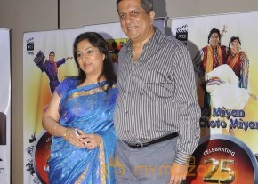 Bolly Celebs at 25 films CCP of Vashu Bhagnani photo 21