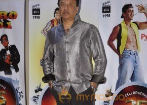 Bolly Celebs at 25 films CCP of Vashu Bhagnani photo 51