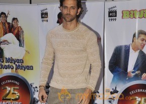 Bolly Celebs at 25 films CCP of Vashu Bhagnani photo 7