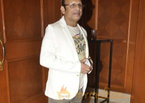 Bolly Celebs at 25 films CCP of Vashu Bhagnani photo 43