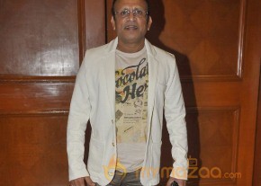 Bolly Celebs at 25 films CCP of Vashu Bhagnani photo 37