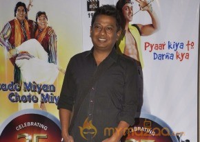 Bolly Celebs at 25 films CCP of Vashu Bhagnani photo 19