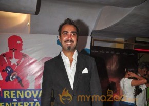 Bolly Celebs at AANKHON DEKHI premiere Photos photo 18