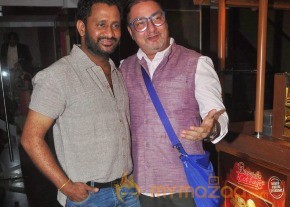 Bolly Celebs at AANKHON DEKHI premiere Photos photo 33