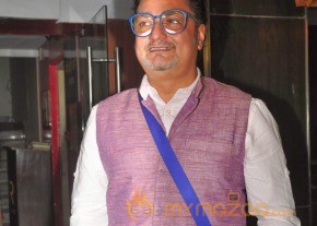 Bolly Celebs at AANKHON DEKHI premiere Photos photo 24