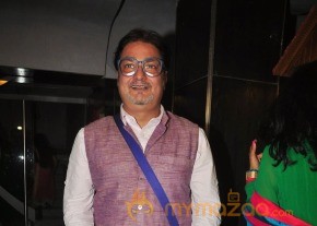 Bolly Celebs at AANKHON DEKHI premiere Photos photo 31