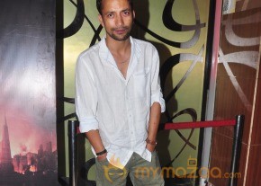 Bolly Celebs at AANKHON DEKHI premiere Photos photo 4