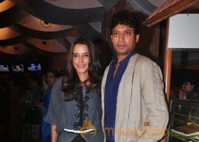Bolly Celebs at AANKHON DEKHI premiere Photos photo 43