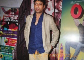Bolly Celebs at AANKHON DEKHI premiere Photos photo 37