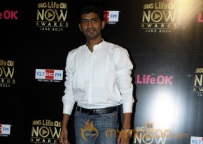 Bolly Celebs At BIG Life OK Awards 2014 photo 16