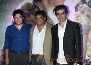 Bolly Celebs At Lekar Hum Deewana Dil Premiere photo 48