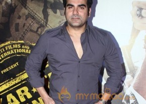 Bolly Celebs At Lekar Hum Deewana Dil Premiere photo 44