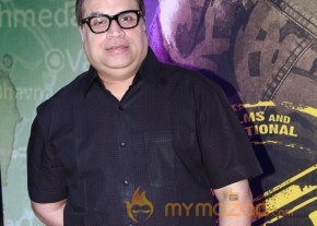 Bolly Celebs At Lekar Hum Deewana Dil Premiere photo 39