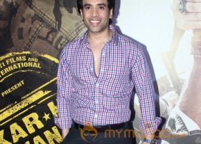 Bolly Celebs At Lekar Hum Deewana Dil Premiere photo 46